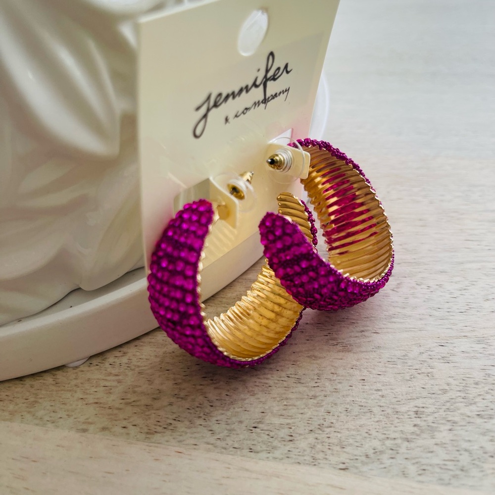 Chic Pink and Gold Earrings with Delicate Craftsmanship - Picture 6 of 11